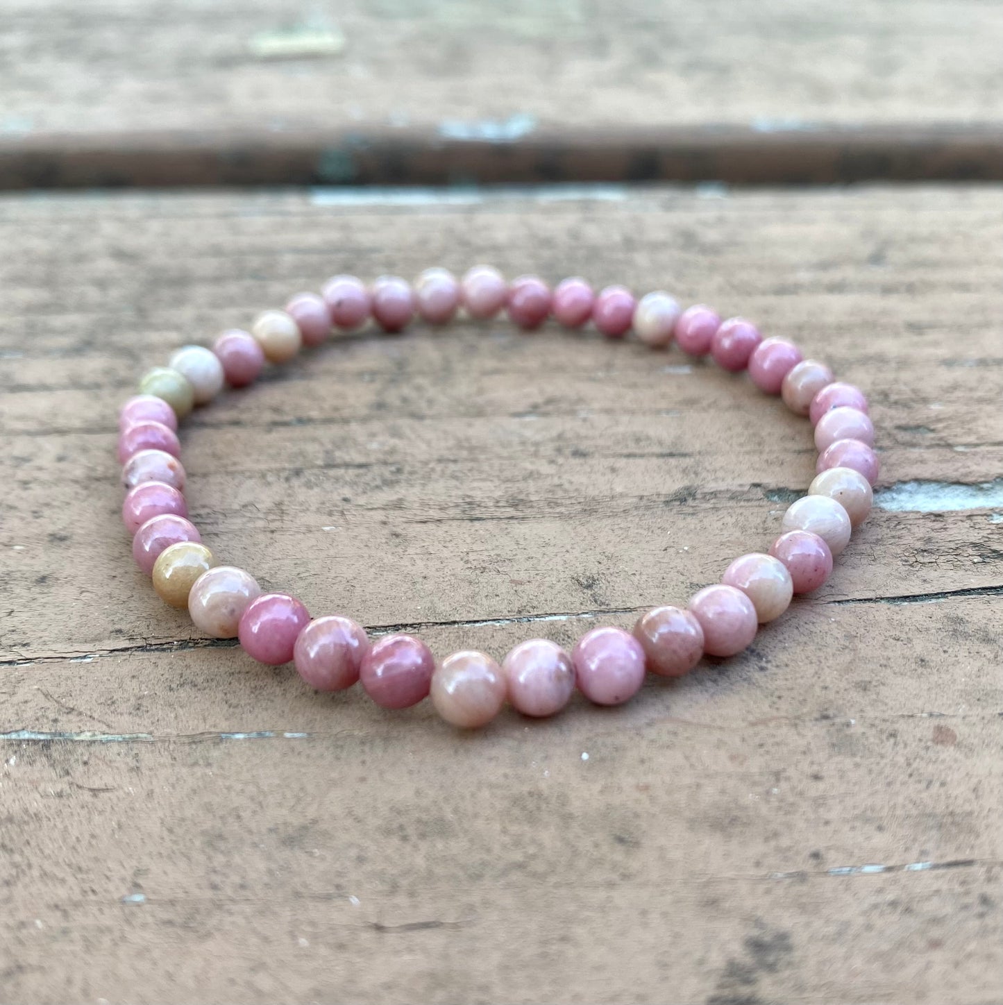 Rhodonite 4mm-6mm